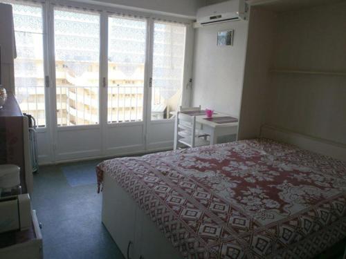 Studio Le Lavandou, 1 pièce, 2 personnes - FR-1-251-470