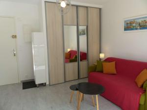 Studio Le Lavandou, 1 pièce, 2 personnes - FR-1-308-110