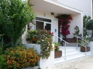 Studio Le Lavandou, 1 pièce, 2 personnes - FR-1-308-34