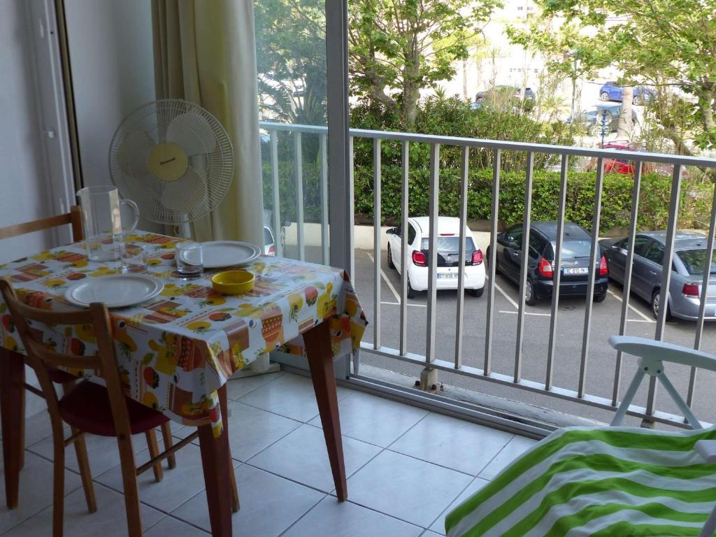 Appartement Studio Le Lavandou, 1 pièce, 2 personnes - FR-1-308-34 RÃ©sidence Les Horizons - Avenue Du PrÃ©sident Vincent Auri - 83980 Le Lavandou