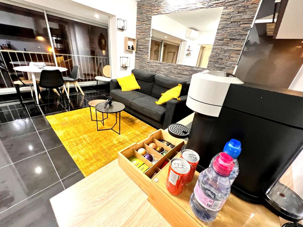 Studio Le Lavandou, 1 pièce, 2 personnes - FR-1-677-8 83980 Le Lavandou
