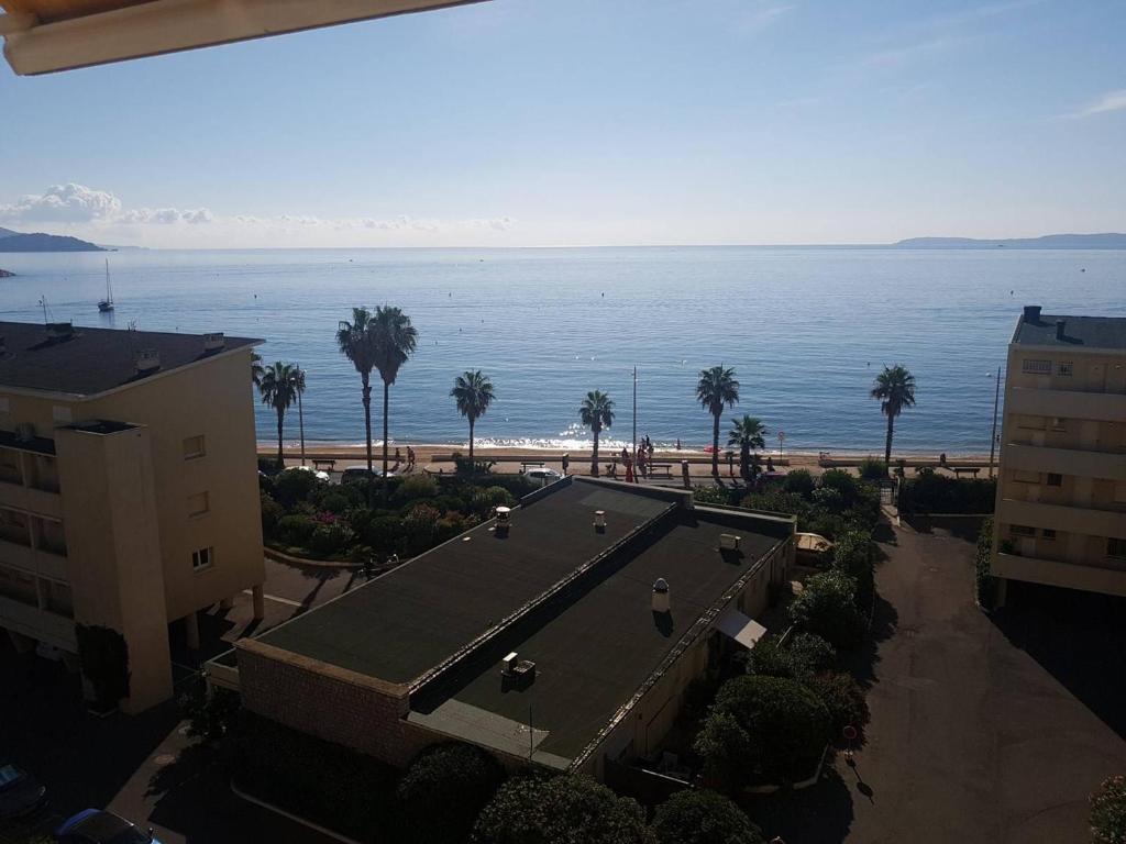 Appartement Studio Le Lavandou, 1 pièce, 3 personnes - FR-1-308-77 NÂ°18 Avenue Vincent Auriol - Immeuble NÂ°5 - Apt NÂ°85 - 6Eme Ãtage - 83980 Le Lavandou