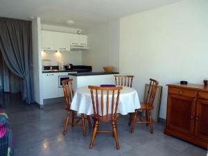 Studio Le Palais, 1 pièce, 4 personnes - FR-1-418-73