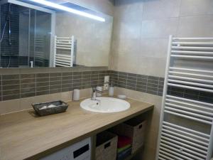 Studio Le Palais, 1 pièce, 4 personnes - FR-1-418-73