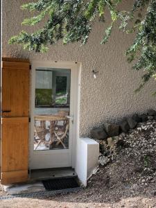 STUDIO LE PETIT MÉZENC AU CALME