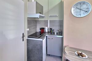 STUDIO LE SAUMON FACE GARE EVREUX