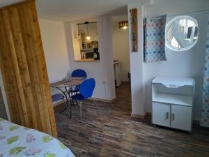 Appartement Studio lena 11 Rue Marcou 11200 Lézignan-Corbières Languedoc-Roussillon