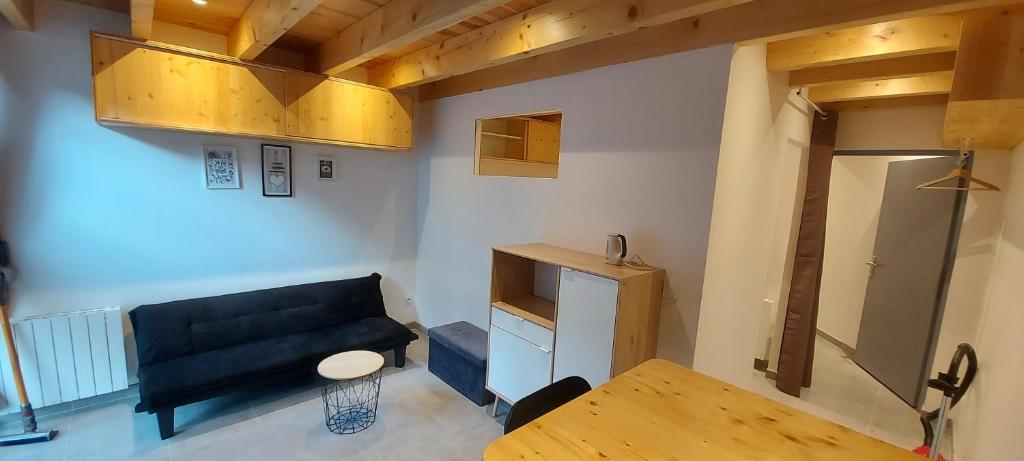 Appartement Studio les 3 cirques Place de la bergère 65120 Gèdre