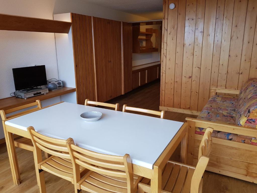 Appartement Studio Les Arcs 1600, 1 pièce, 5 personnes - FR-1-411-36 Studio 5 personnes à Arc 1600 proche des pistes et des commerces. 73700 Arc 1600