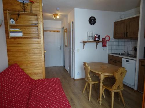 Studio Les Arcs 2000, 1 pièce, 3 personnes - FR-1-411-450