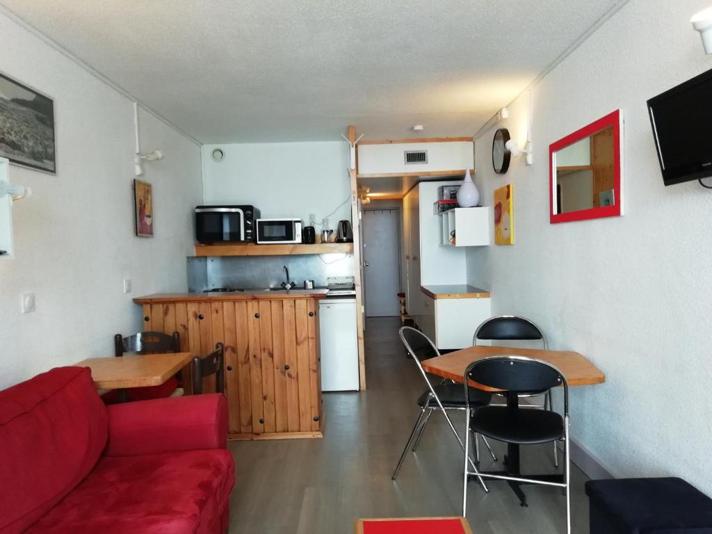 Studio Les Arcs 2000, 1 pièce, 5 personnes - FR-1-411-824 Charmant studio 5 personnes à Arc 2000 avec vue sur les pistes et la station, 73700 Bourg-Saint-Maurice