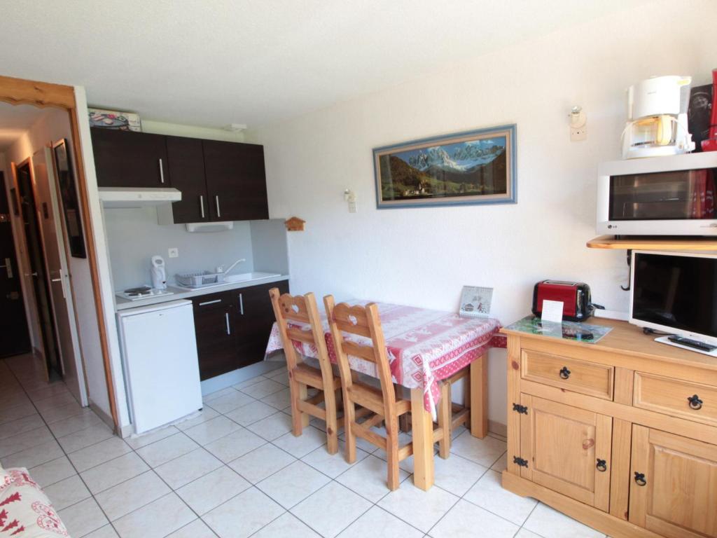 Appartement Studio Les Carroz d'Arâches, 1 pièce, 4 personnes - FR-1-572-122 425 Route du val renand 74300 Arâches-la-Frasse