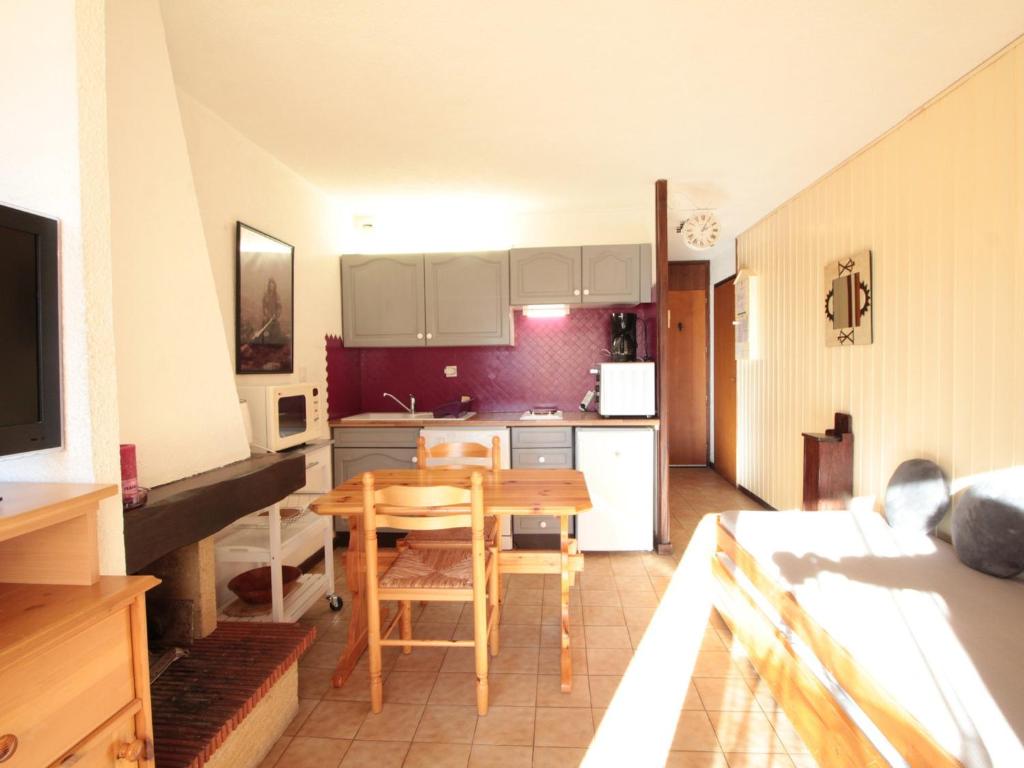 Studio Les Carroz d'Arâches, 1 pièce, 4 personnes - FR-1-572-163 Route des Champs Fleuris, 74300 Arâches-la-Frasse