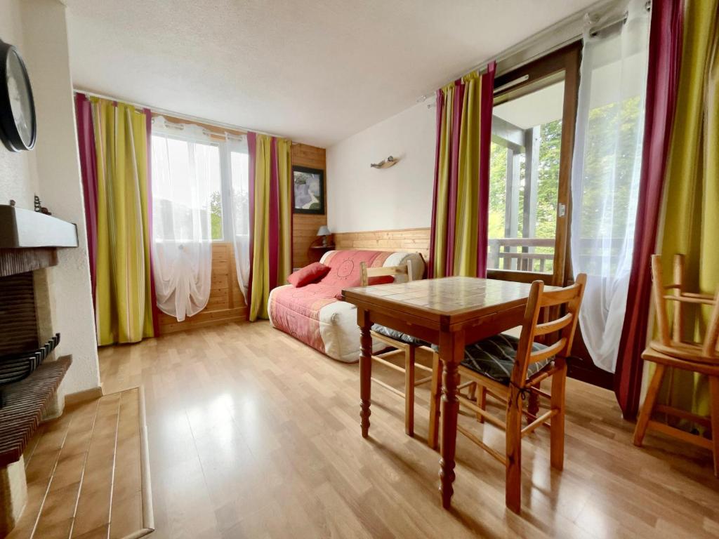 Appartement Studio Les Carroz d'Arâches, 1 pièce, 4 personnes - FR-1-572-262 425 Route du val renand 74300 Arâches-la-Frasse