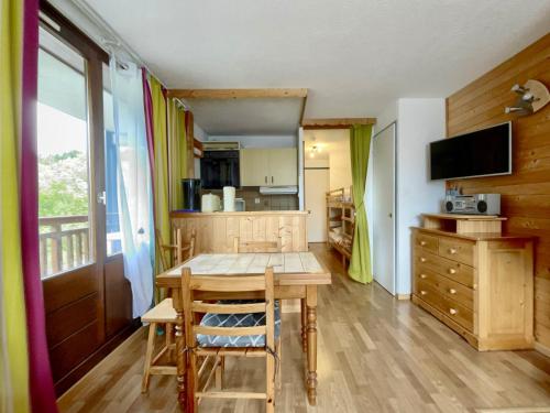 Studio Les Carroz d'Arâches, 1 pièce, 4 personnes - FR-1-572-262
