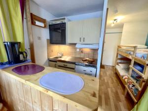 Studio Les Carroz d'Arâches, 1 pièce, 4 personnes - FR-1-572-262