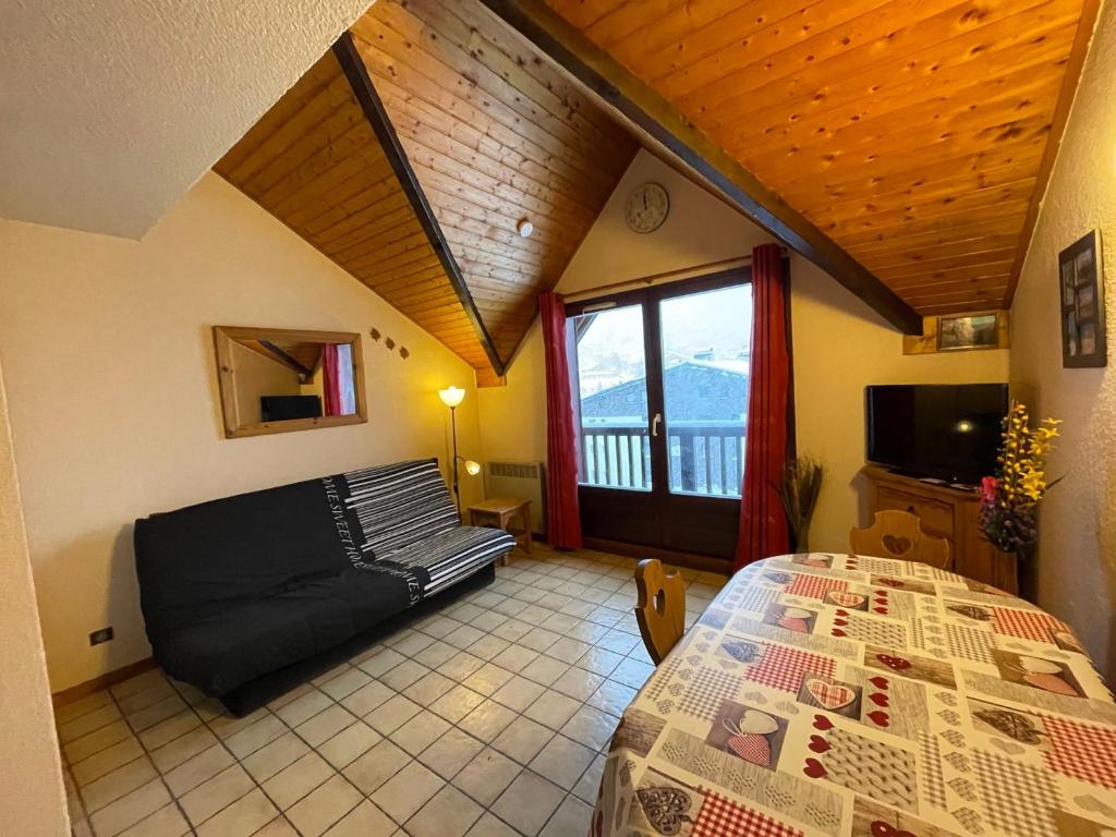 Studio Les Carroz d'Arâches, 1 pièce, 4 personnes - FR-1-572-267 Centre Village - route des moulins face Agence, 74300 Arâches-la-Frasse