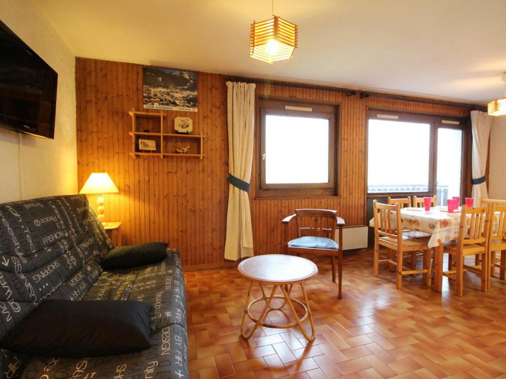 Appartement Studio Les Carroz d'Arâches, 1 pièce, 5 personnes - FR-1-572-128 210 route de Flaine 74300 Arâches-la-Frasse