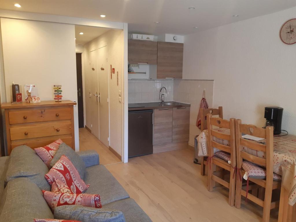 Appartement Studio Les Deux Alpes, 1 pièce, 3 personnes - FR-1-516-132 HAMEAU DE LA MEIJE 38860 Les Deux Alpes