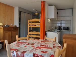 Studio Les Deux Alpes, 1 pièce, 4 personnes - FR-1-348-212