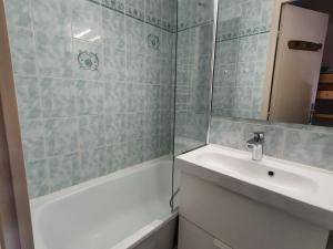 Studio Les Deux Alpes, 1 pièce, 4 personnes - FR-1-348-231
