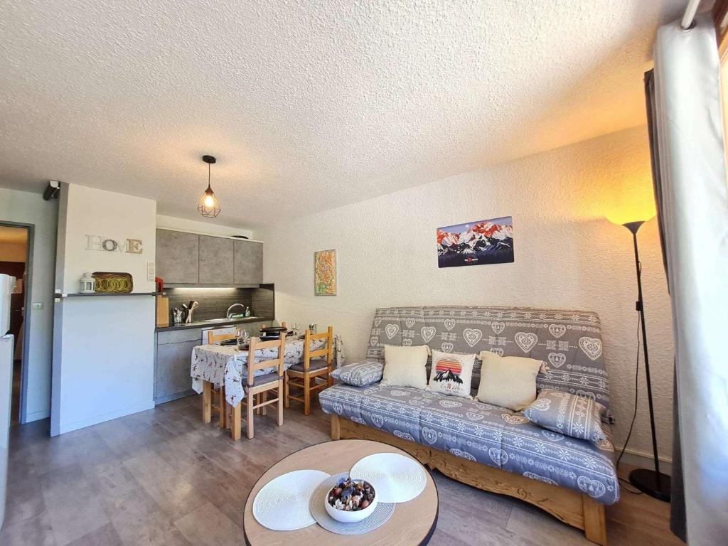 Appartement Studio Les Deux Alpes, 1 pièce, 4 personnes - FR-1-348-253 Entrée B 1 Place des 2 Alpes 38860 Les Deux Alpes