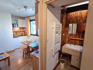 Studio Les Deux Alpes, 1 pièce, 4 personnes - FR-1-348-267