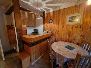 Appartement Studio Les Deux Alpes, 1 pièce, 4 personnes - FR-1-516-75 rue des terres de Venosc 38860 Les Deux Alpes Rhône-Alpes