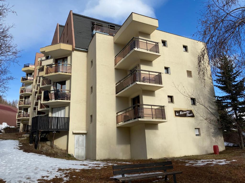 Appartement Studio Les Marmottes Bleues PRALOUP 1500 4 Les Molanes 04400 Uvernet-Fours