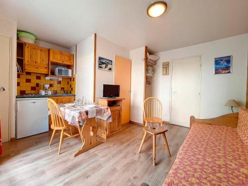 Studio Les Menuires, 1 pièce, 2 personnes - FR-1-344-1068
