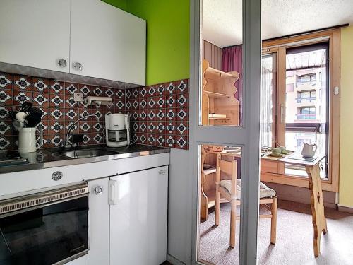 Studio Les Menuires, 1 pièce, 2 personnes - FR-1-344-1130