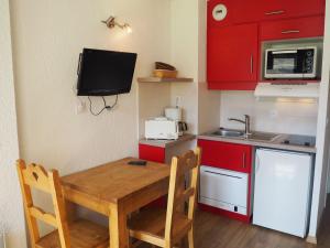 Studio Les Menuires, 1 pièce, 2 personnes - FR-1-344-858