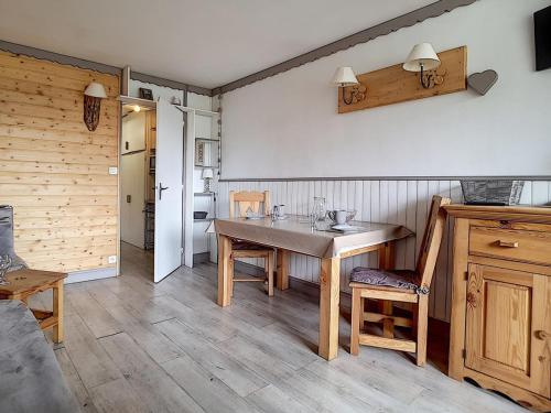 Studio Les Menuires, 1 pièce, 2 personnes - FR-1-344-888
