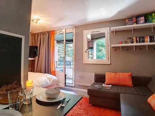 Studio Les Menuires, 1 pièce, 2 personnes - FR-1-344-932