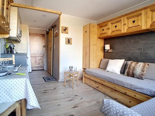 Studio Les Menuires, 1 pièce, 2 personnes - FR-1-344-937