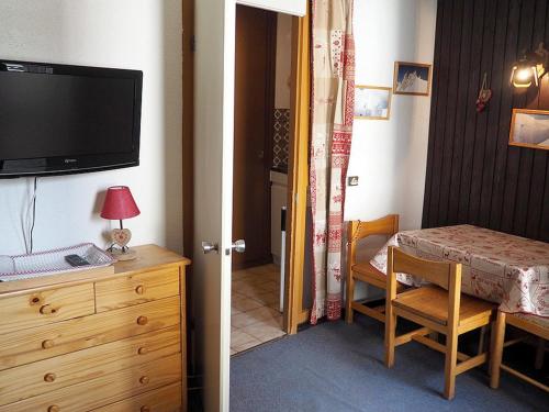 Studio Les Menuires, 1 pièce, 2 personnes - FR-1-344-978