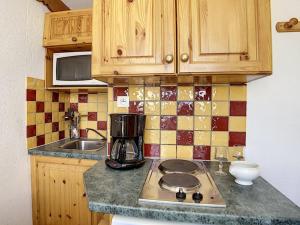 Studio Les Menuires, 1 pièce, 2 personnes - FR-1-344-993