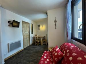 Studio Les Menuires, 1 pièce, 2 personnes - FR-1-452-217