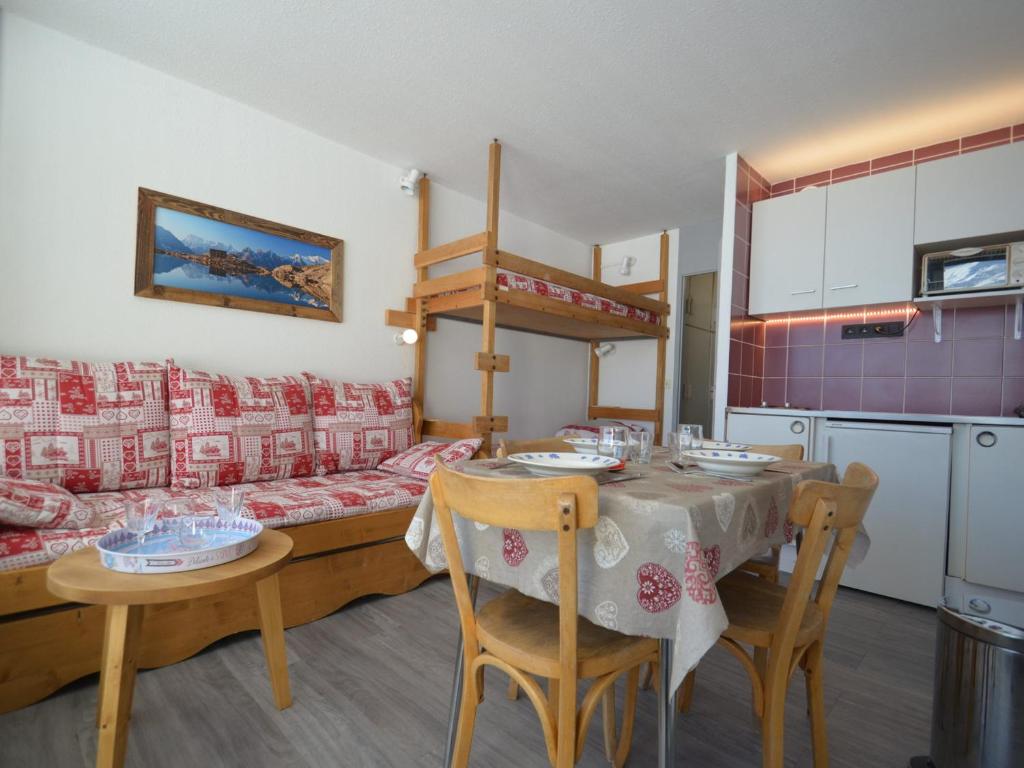 Studio Les Menuires, 1 pièce, 2 personnes - FR-1-452-266 Croisette  LA CROISETTE, 73440 Les Menuires