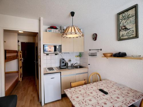 Studio Les Menuires, 1 pièce, 3 personnes - FR-1-178-305