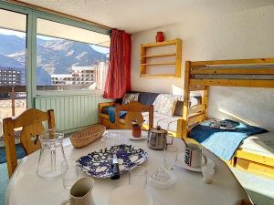 Studio Les Menuires, 1 pièce, 3 personnes - FR-1-344-1000
