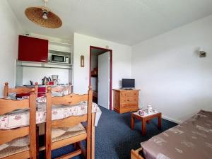 Studio Les Menuires, 1 pièce, 3 personnes - FR-1-344-1063