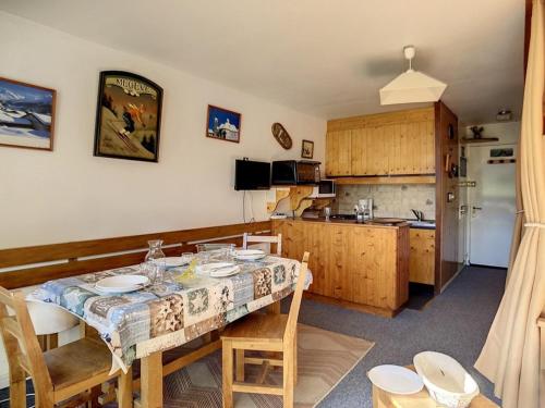 Studio Les Menuires, 1 pièce, 3 personnes - FR-1-344-1066