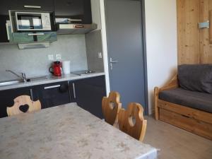 Studio Les Menuires, 1 pièce, 3 personnes - FR-1-344-180