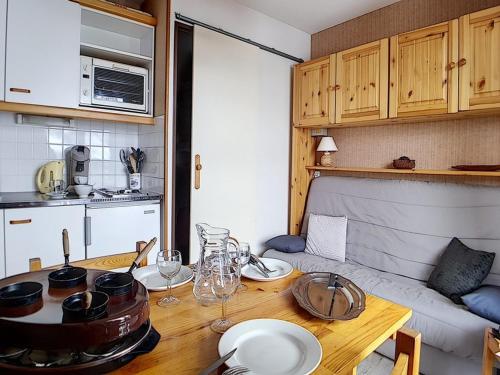 Studio Les Menuires, 1 pièce, 3 personnes - FR-1-344-535