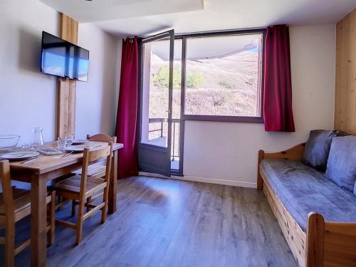 Studio Les Menuires, 1 pièce, 3 personnes - FR-1-344-872