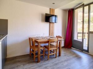 Studio Les Menuires, 1 pièce, 3 personnes - FR-1-344-872
