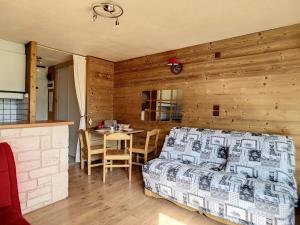 Studio Les Menuires, 1 pièce, 3 personnes - FR-1-344-907