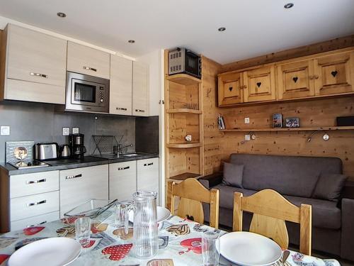 Studio Les Menuires, 1 pièce, 3 personnes - FR-1-344-909