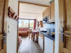 Studio Les Menuires, 1 pièce, 3 personnes - FR-1-344-913